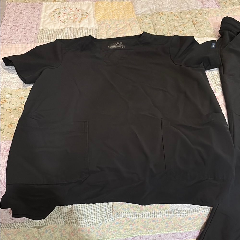 Black Women's Scrub Top and bottom